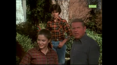 Huit ça suffit (1977) French S5E12 Le grand blessé.