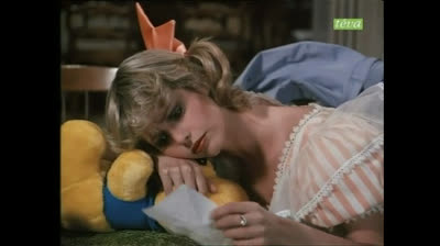 Huit ça suffit (1977) French S5E15 Les pantoufles de verre.